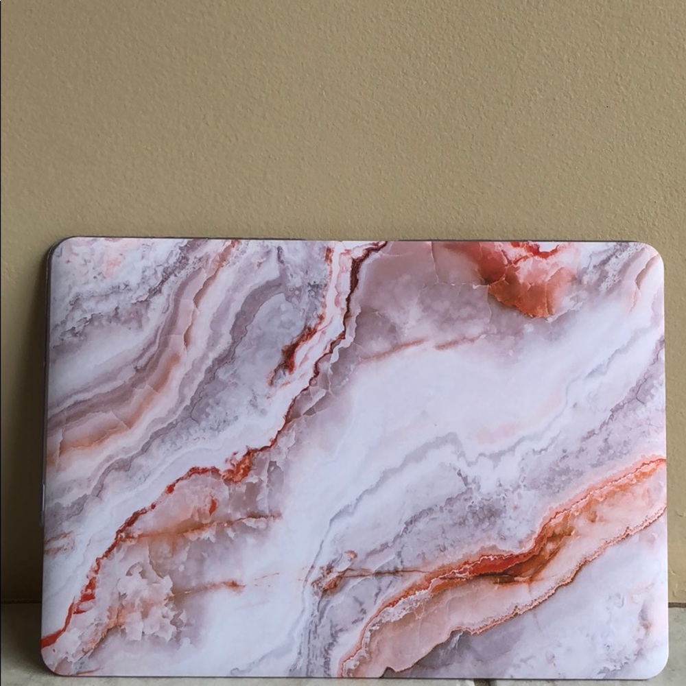 13 in MacBook Pro. Case